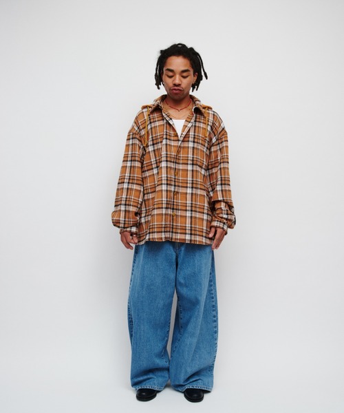 DIGAWEL(ディガウェル)の「Wide straight jeans(デニムパンツ・メンズ・ブラック/ブルー・FREE)」の3枚目の写真