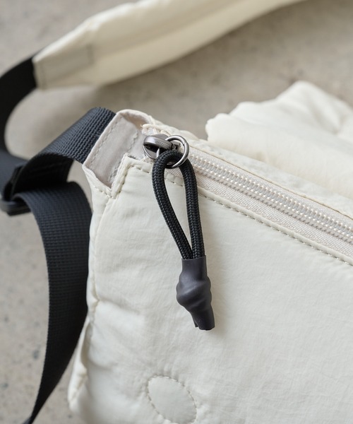 PAPILLONNER（パピヨネ）の「ミニフラップパフショルダー/WEB限定（ショルダーバッグ・レディース・ブラック/オフホワイト・FREE）」の9枚目の写真