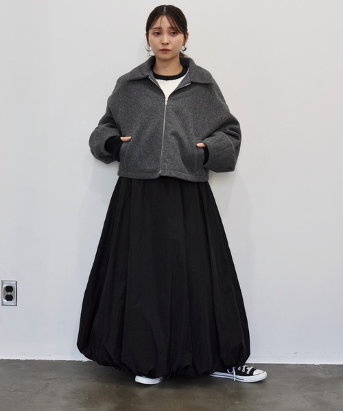 Meli rich（メリーリッチ）の「ボリューム袖ショート丈ジップブルゾン（ブルゾン・レディース・ブラック/アイボリー/チャコールグレー/グレイッシュベージュ・MEDIUM）」の5枚目の写真