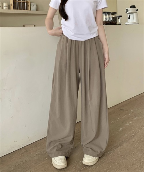 FREE STYLISTS(フリー スタイリスト)の「ウエストゴム ワイドタックパンツ(その他パンツ・レディース・ベージュ/ピンク/ブラック/グレー/モカ・L/XL/M)」の9枚目の写真