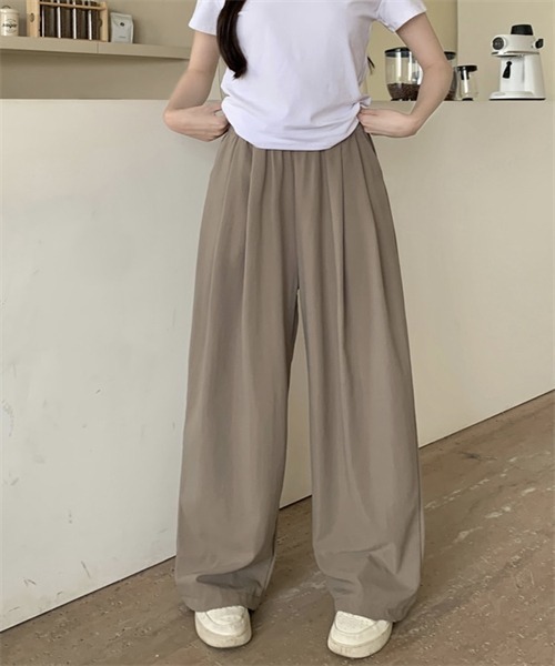 FREE STYLISTS(フリー スタイリスト)の「ウエストゴム ワイドタックパンツ(その他パンツ・レディース・ベージュ/ピンク/ブラック/グレー/モカ・L/XL/M)」の8枚目の写真