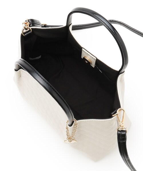 OPAQUE.CLIP（オペークドットクリップ）の「◆新色追加【2WAY】シンプルミドルトートバッグ（トートバッグ・レディース・アイボリー系/シルバー/ブラック系/ホワイト系7・00）」の13枚目の写真