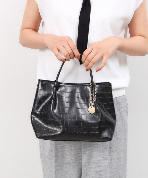 OPAQUE.CLIP（オペークドットクリップ）の「◆新色追加【2WAY】シンプルミドルトートバッグ（トートバッグ・レディース・アイボリー系/シルバー/ブラック系/ホワイト系7・00）」の19枚目の写真