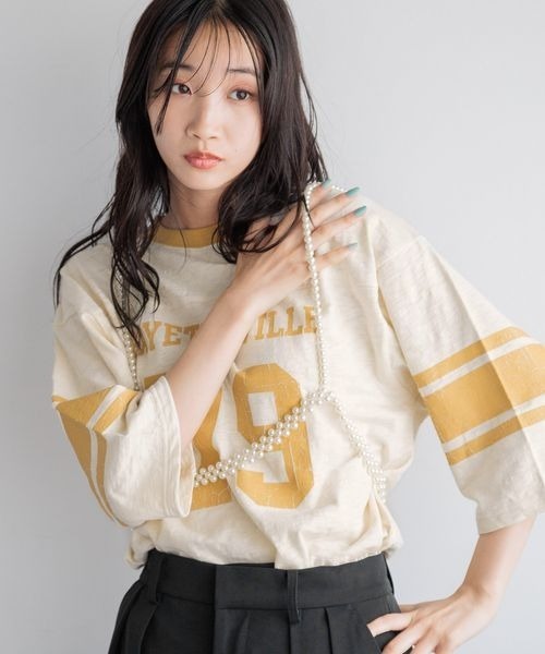 LOWRYS FARM(ローリーズファーム)の「ナンバリングTシャツ 137226(Tシャツ/カットソー・レディース・ブルー/チャコールグレー/アイボリー・FREE)」の6枚目の写真