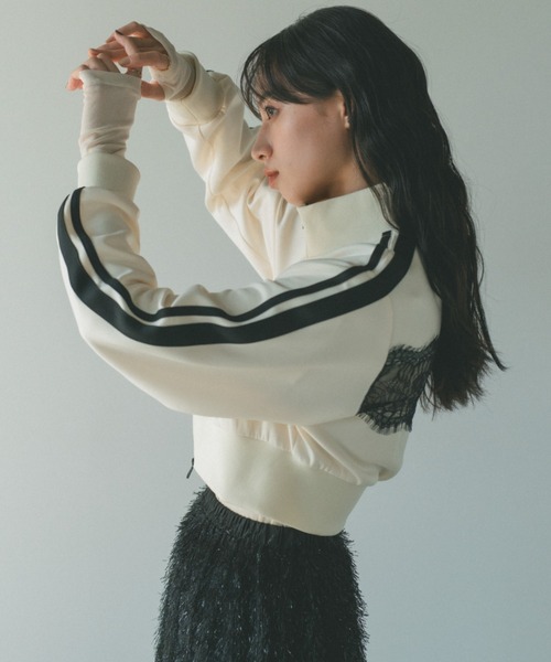 VANNIE U（ヴァニーユー）の「バックレーストラックジャケット