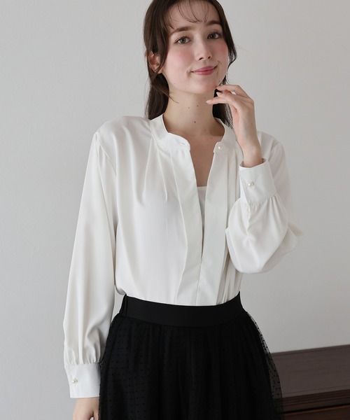 BLUEEAST（ブルーイースト）の「《新色追加》2WAYフロントタックブラウス（シャツ/ブラウス・レディース・ブラック/ホワイト/ブルー/ベージュ/ホワイト系/チャコールグレー/ネイビー・MEDIUM）」の17枚目の写真