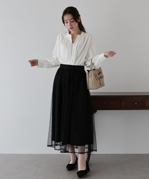 BLUEEAST（ブルーイースト）の「《新色追加》2WAYフロントタックブラウス（シャツ/ブラウス・レディース・ブラック/ホワイト/ブルー/ベージュ/ホワイト系/チャコールグレー/ネイビー・MEDIUM）」の22枚目の写真