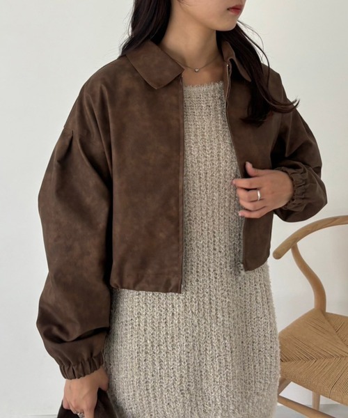 one after another NICE CLAUP(ワンアフターアナザーナイスクラップ)の「レザーライクショートブルゾン(ライダースジャケット・レディース・アイボリー/チャコールグレー/ブラウン・FREE)」の13枚目の写真