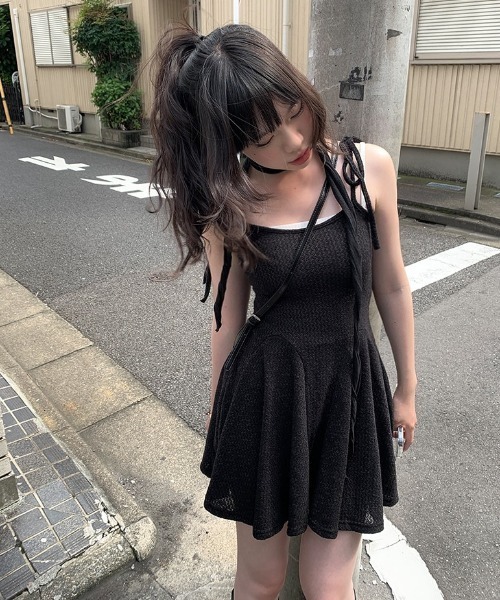 anyonemore(エニワンモア)の「肩紐調節ミニ丈キャミニットワンピースセット(ワンピース・レディース・ブラック・FREE)」の7枚目の写真