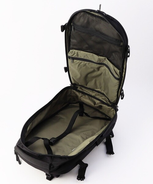 Columbia Tyger Brook 40Lトラベルバックパック タイガーブルック40Lトラベルバックパック(O/S Dark Mountain