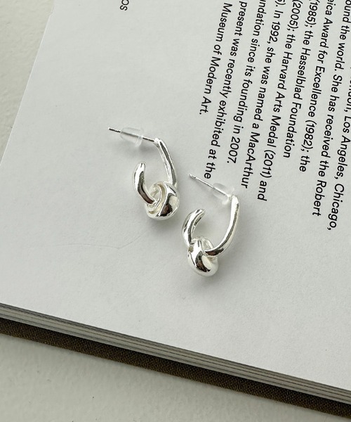 apres jour mignon(アプレジュールミニョン)の「【apresjour mignon×ARIAZ】リングフックピアス(ピアス(両耳用)・レディース・ゴールド/シルバー・ONESIZE)」の3枚目の写真