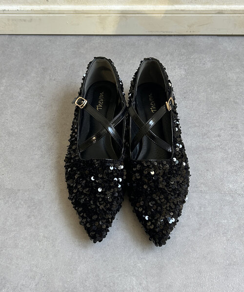 Thevon（ゼボン）の「クロスベルトスパンコールパンプス（パンプス・レディース・ブラック/ゴールド・M/L）」の6枚目の写真