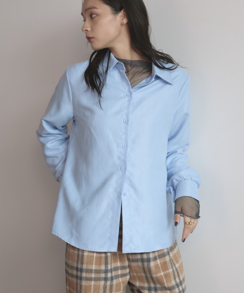 MERLOT（メルロー）の「オーバーサイズベーシックシャツ/イージーケア（シャツ/ブラウス・レディース・ブルー/アイボリー・FREE）」の2枚目の写真