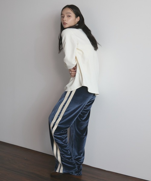 MERLOT（メルロー）の「オーバーサイズベーシックシャツ/イージーケア（シャツ/ブラウス・レディース・ブルー/アイボリー・FREE）」の22枚目の写真