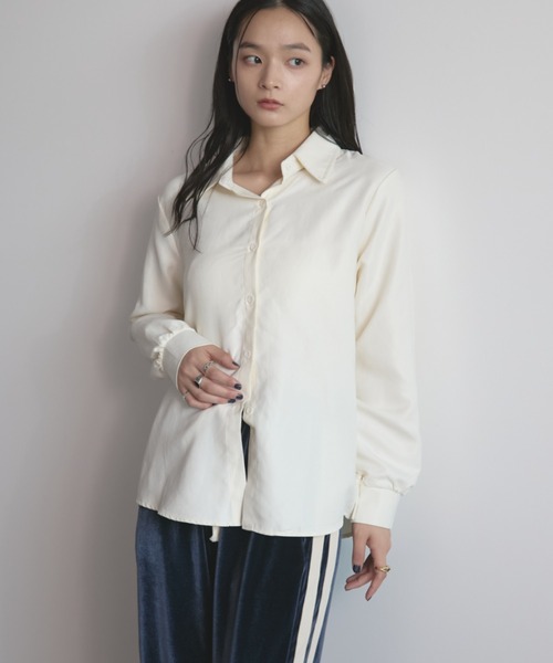 MERLOT（メルロー）の「オーバーサイズベーシックシャツ/イージーケア（シャツ/ブラウス・レディース・ブルー/アイボリー・FREE）」の14枚目の写真