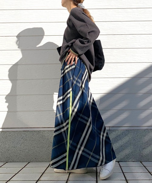 Q（キュー）の「メモリーサイドZIPスカート（スカート・レディース・ブルー系その他/ブラウン系その他/ブラック・MEDIUM）」の18枚目の写真