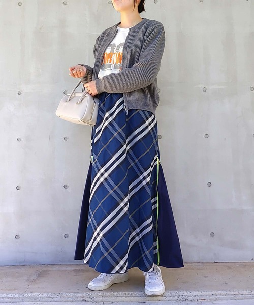 Q（キュー）の「メモリーサイドZIPスカート（スカート・レディース・ブルー系その他/ブラウン系その他/ブラック・MEDIUM）」の11枚目の写真