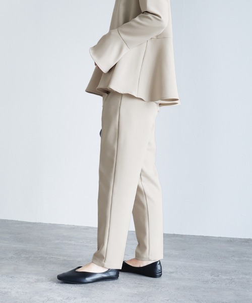 reca(レカ)の「ハイウエストテーパードパンツ(スーツパンツ・レディース・ベージュ/ブラック・M)」の12枚目の写真