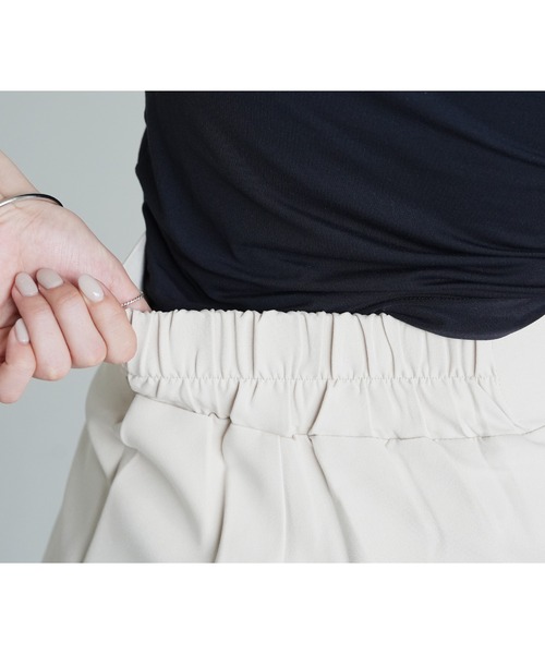 reca(レカ)の「ハイウエストテーパードパンツ(スーツパンツ・レディース・ベージュ/ブラック・M)」の7枚目の写真