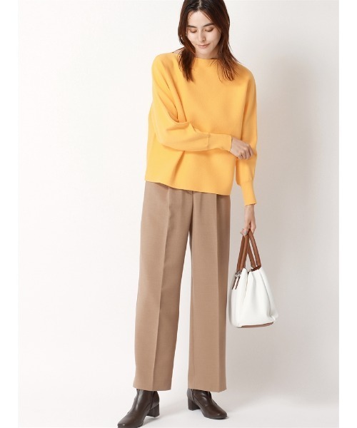 SUIT SQUARE（スーツスクエア）の「ボートネックニット ドルマンスリーブ ハンドウォッシュ レーヨンストレッチ 無地（ニット/セーター・レディース・ブラック/ブルー/イエロー/オフホワイト・38(9号)）」の14枚目の写真