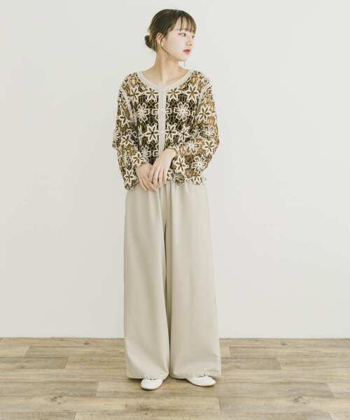 ITEMS URBANRESEARCH（アイテムズ アーバンリサーチ）の「フラワーモチーフニットカーディガン（カーディガン/ボレロ・レディース・ベージュ/ブラウン系その他・FREE）」の13枚目の写真