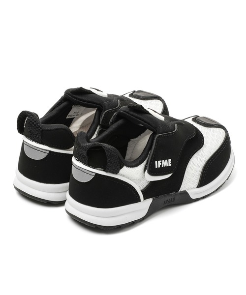 IFME(イフミー)の「KIDS|IFME joob pattoスニーカー(スニーカー・キッズ・ピンク/ブラック・15.0cm/15.5cm/16.0cm/16.5cm/17.0cm/17.5cm/18.0cm/18.5cm/19.0cm/19.5cm/20.0cm/20.5cm/21.0cm)」の19枚目の写真