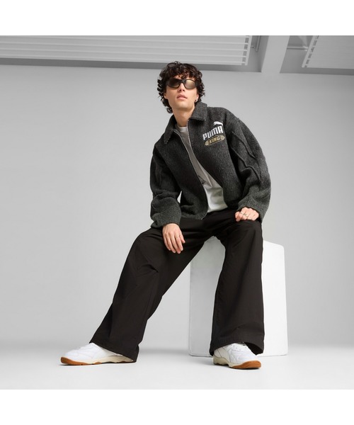 PUMA(プーマ)の「PUMA プーマ メンズ キング インドア スニーカー(スニーカー・メンズ・ホワイト/ブラック×ホワイト・25.0cm/26.5cm/26.0cm/28.0cm/27.5cm/27.0cm/25.5cm/28.5cm/22.5cm/23.0cm/23.5cm/24.0cm/29.0cm/24.5cm)」の3枚目の写真