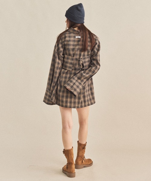 MIRROR STOKE（ミラーストーク）の「≪WEB限定≫【新色追加】BUSTIER SHIRT/ビスチェシャツ（シャツ/ブラウス・レディース・サックスブルー/ブルー/ブラック/オレンジ/アイボリー・MEDIUM）」の14枚目の写真