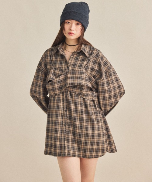 MIRROR STOKE（ミラーストーク）の「≪WEB限定≫【新色追加】BUSTIER SHIRT/ビスチェシャツ（シャツ/ブラウス・レディース・サックスブルー/ブルー/ブラック/オレンジ/アイボリー・MEDIUM）」の16枚目の写真