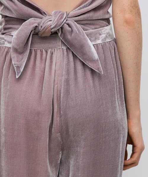 BACCA（バッカ）の「レーヨンシルクベルベットリラックスショーツ（その他パンツ・レディース・ダークブルー/ライトパープル・36/34）」の8枚目の写真