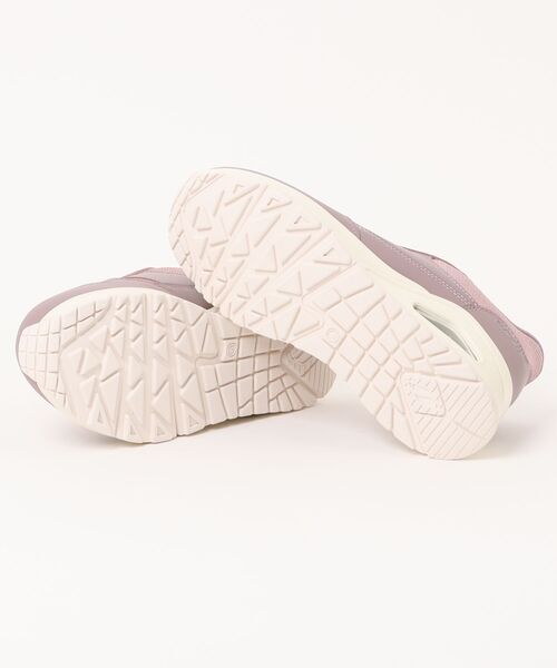 SKECHERS（スケッチャーズ）の「SKECHERS スケッチャーズ SLIP-INS スリップインズ UNO-BANKSIA【ワイド/幅広4E】レディース厚底スニーカー(ウノバンクシア)（スニーカー・レディース・ホワイト/ブラック/ピンク・26.0cm/25.0cm/25.5cm/24.5cm/23.5cm/22.5cm/24.0cm/23.0cm）」の5枚目の写真