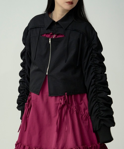 Ezick（エジック）の「volume sleeve mode MA1（ブルゾン・レディース・ブラック/グレー・FREE）」の2枚目の写真