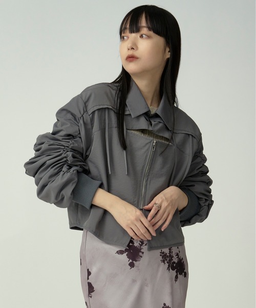 Ezick（エジック）の「volume sleeve mode MA1（ブルゾン・レディース・ブラック/グレー・FREE）」の13枚目の写真