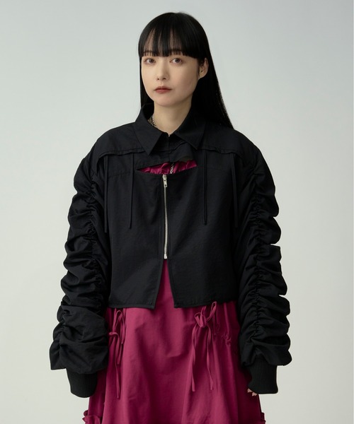 Ezick（エジック）の「volume sleeve mode MA1（ブルゾン・レディース・ブラック/グレー・FREE）」の3枚目の写真