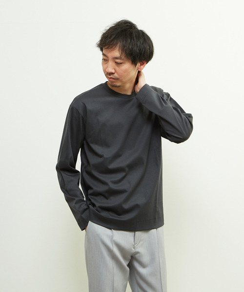 MEN'S MELROSE（メンズメルローズ）の「マーセライズドスムースクルーネックロングスリーブTシャツ（Tシャツ/カットソー・メンズ・チャコールグレー/ベージュ/ホワイト・3/4/2）」の4枚目の写真