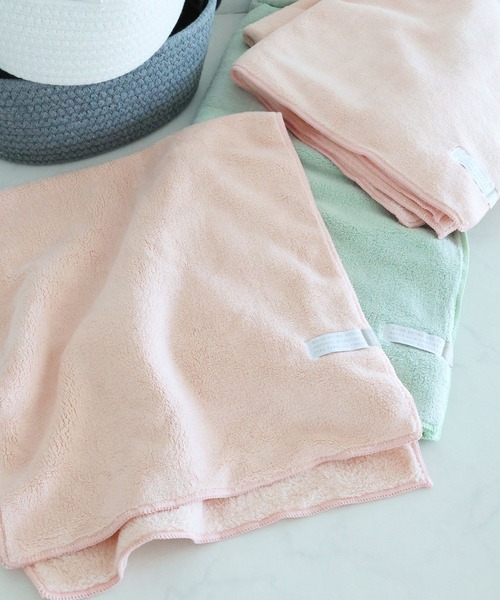 LAKOLE(ラコレ)の「クイックドライフェイスタオル / 251710(タオル・レディース・チャコール/グレー/グリーン/ブルー/ピンク・FREE)」の5枚目の写真