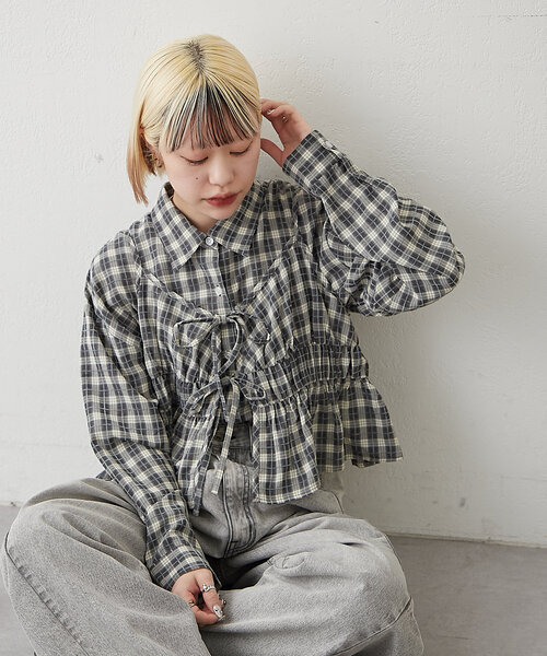 w closet(ダブルクローゼット)の「【2SETアイテム】ビスチェ付チェックシャツ(シャツ/ブラウス・レディース・ブルー/パープル/ブラック・FREE)」の4枚目の写真