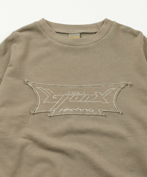 WHO'S WHO gallery（フーズフーギャラリー）の「【UNISEX/ユニセックス】BRONXパッチ刺繍スウェット（スウェット・レディース・グレー/ネイビー/チャコールグレー・MEDIUM/LARGE）」の16枚目の写真