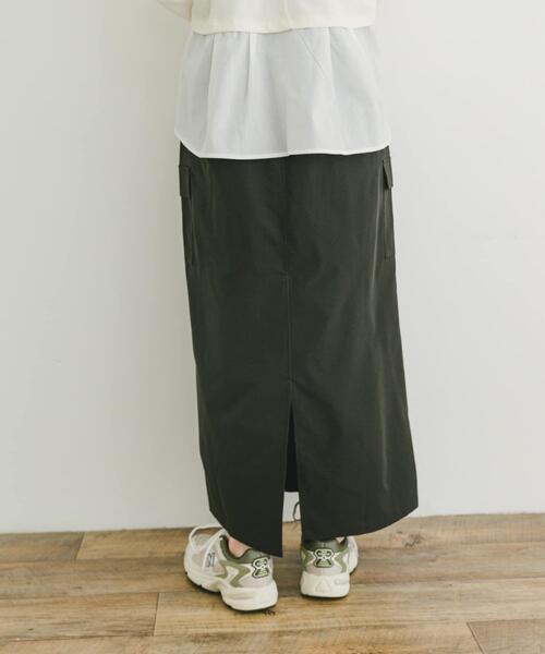 ITEMS URBANRESEARCH（アイテムズ アーバンリサーチ）の「アウトポケットロングスカート（スカート・レディース・ベージュ/ブラック/カーキ・FREE）」の21枚目の写真