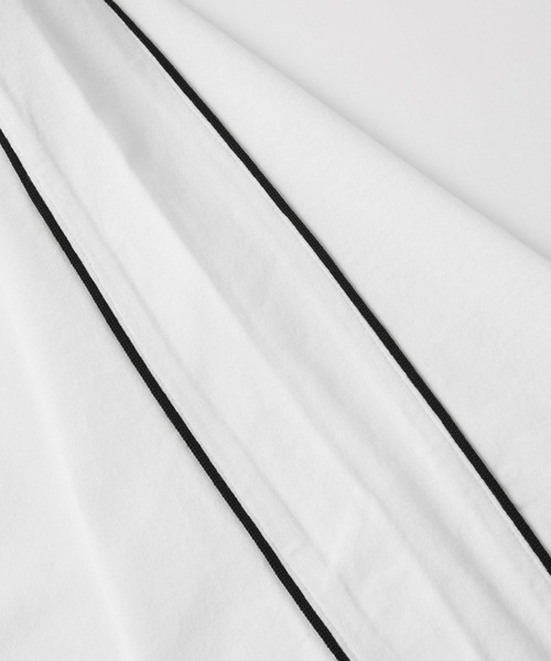 X-girl（エックスガール）の「STRIPED SLEEVE BIG TEE DRESS（ワンピース・レディース・ホワイト/ブラック/ブラウン・M/S）」の7枚目の写真