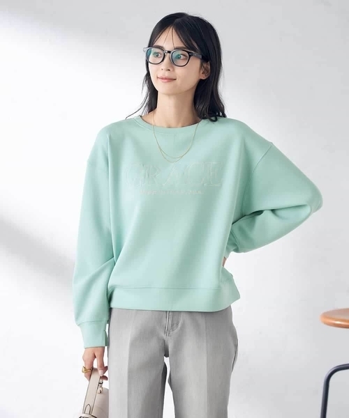 a.v.v（アーヴェヴェ）の「大人のロゴクロップドダンボールスウェット（スウェット・レディース・ミント/ホワイト・38/40/36）」の4枚目の写真