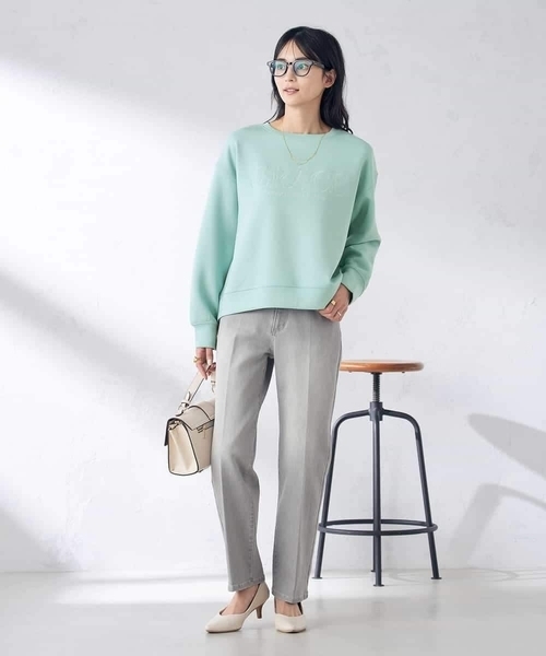 a.v.v（アーヴェヴェ）の「大人のロゴクロップドダンボールスウェット（スウェット・レディース・ミント/ホワイト・38/40/36）」の5枚目の写真