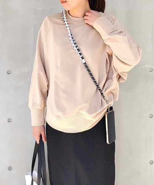 Q（キュー）の「ラグランスリーブスウェット（スウェット・レディース・ベージュ/エメラルド/オレンジ・MEDIUM）」の17枚目の写真