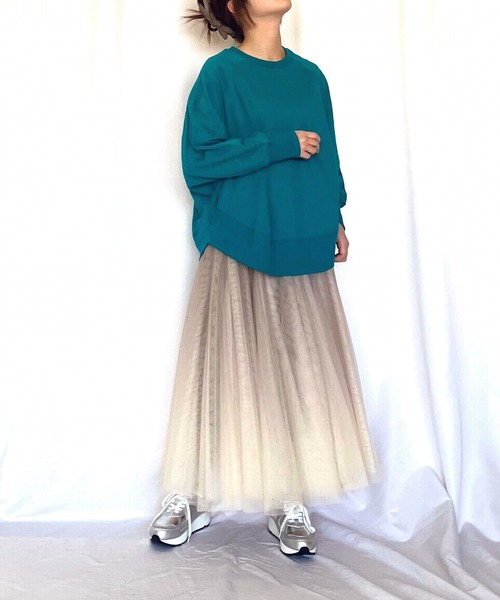 Q（キュー）の「ラグランスリーブスウェット（スウェット・レディース・ベージュ/エメラルド/オレンジ・MEDIUM）」の22枚目の写真