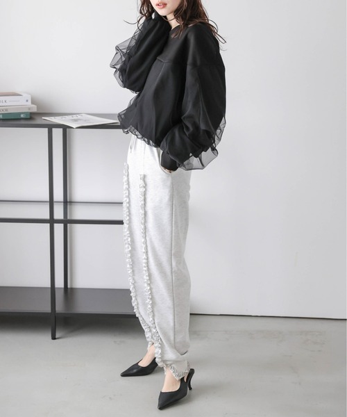 AMELY(エミリー)の「チュールレイヤードプルオーバー(Tシャツ/カットソー・レディース・ホワイト/ベージュ/ブラック・フリー)」の13枚目の写真