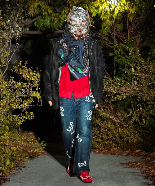 amok（アモク）の「HAND PAINTING DENIM PANTS（デニムパンツ・メンズ・ライトインディゴブルー/インディゴブルー・S/M/L）」の5枚目の写真