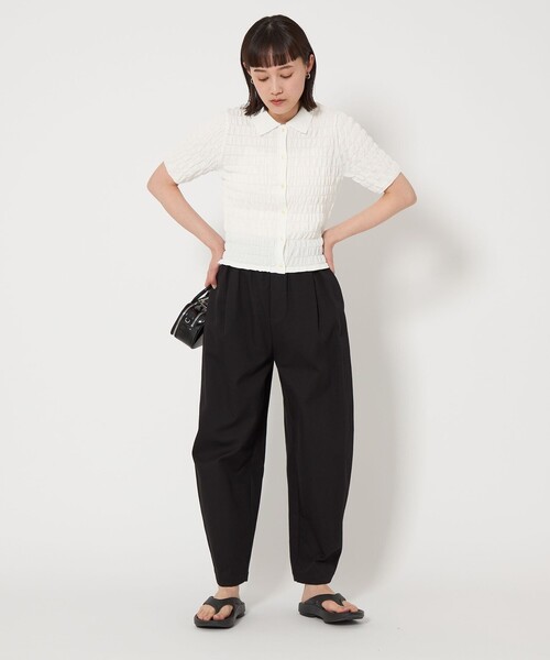 green label relaxing(グリーンレーベルリラクシング)の「シャーリング ポロニット カーディガン -ウォッシャブル-(カーディガン/ボレロ・レディース・オフホワイト/ネイビー/イエロー・FREE)」の13枚目の写真