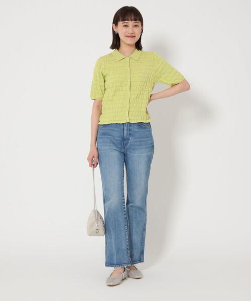 green label relaxing(グリーンレーベルリラクシング)の「シャーリング ポロニット カーディガン -ウォッシャブル-(カーディガン/ボレロ・レディース・オフホワイト/ネイビー/イエロー・FREE)」の15枚目の写真