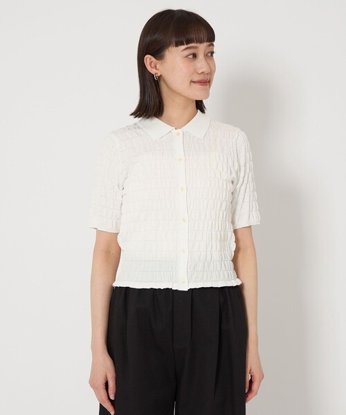 green label relaxing(グリーンレーベルリラクシング)の「シャーリング ポロニット カーディガン -ウォッシャブル-(カーディガン/ボレロ・レディース・オフホワイト/ネイビー/イエロー・FREE)」の8枚目の写真