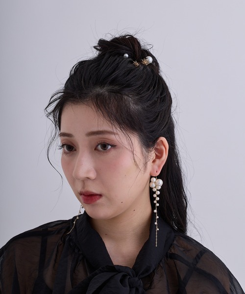 CALIN STANDARD(カリンスタンダード)の「◆◆金属アレルギー対応◆◆〈ecru〉ロングチェーンパールピアス(ピアス(両耳用)・レディース・ゴールド・FREE)」の3枚目の写真